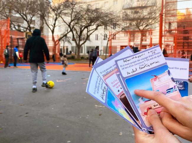 Utilisation de cartes à reactions dans un équipement sportif du vingtième arrondissement. 